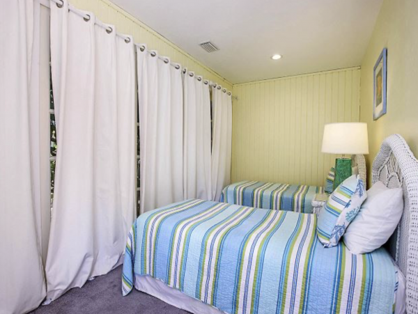 Captiva Home With Private Pool Three Bedroom Sleeps 8